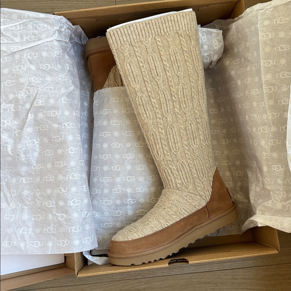 UGG Classic Tall Cabelle Knit - Picture 3 of 9